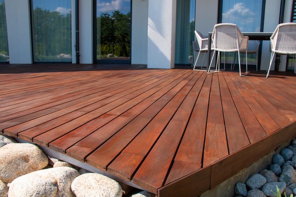 Wood deck sealed with a hydrophobic nano coating
